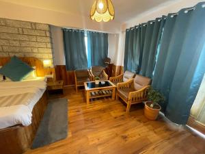 Drifters Inn - The Hidden Tribe的休息区