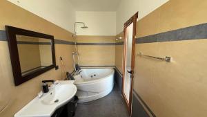 Vannituba majutusasutuses Illyrian Hotel +8 fotot