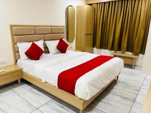 Gallery image of Hotel BK Palace AC Rooms in Vadodara