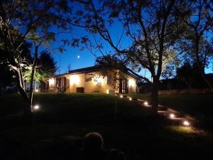 Agriturismo La Sorgente外面的花园
