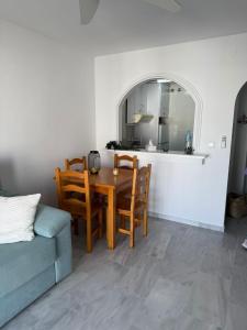 O bucătărie sau chicinetă la Appartement Torrox Costa, Laguna Beach