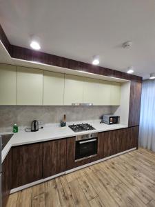 Η κουζίνα ή μικρή κουζίνα στο Яровиця Центр 59 +2 φωτογραφίες