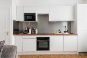 Η κουζίνα ή μικρή κουζίνα στο Cosy Retreat in Georgian Bath +6 φωτογραφίες
