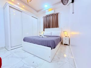 Postel nebo postele na pokoji v ubytování White Gorf Hotel + 37 fotografií