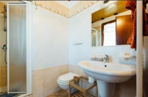 Agriturismo La Sorgente的一间浴室