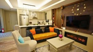 Televisyen dan/atau pusat hiburan di Çamyuva Lüks Villa