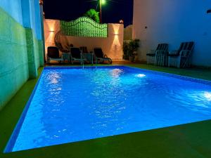 Bazén v ubytování White Gorf Hotel nebo v jeho okolí