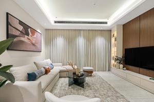 TV a/nebo společenská místnost v ubytování YamamaLiv - KAFD