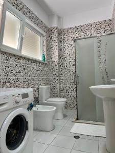 حمام في Apartment Gjiri i Lalzit