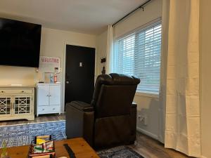 Fotografie z fotogalerie ubytování Just Peachy 2BR 2BA Private Luxury Apartment v destinaci Atlanta