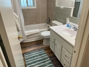 Fotografie z fotogalerie ubytování Just Peachy 2BR 2BA Private Luxury Apartment v destinaci Atlanta + 74 fotografií