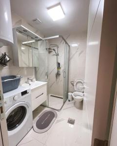 Koupelna v ubytování Apartmani TEO