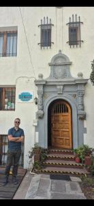 A fachada ou entrada em Hostal Boutique Casa La Barca