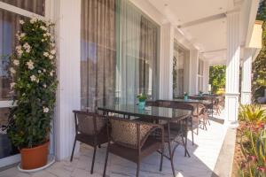 Patio nebo venkovní prostory v ubytování Hotel Princ
