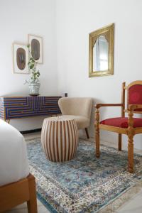 A seating area at chez Aissam