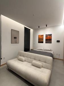 Posezení v ubytování Suite in Iñaquito