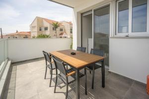Imagen de la galería de Altura City View 4BR House, en Limassol