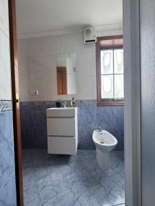 Kúpeľňa v ubytovaní PISO MOAÑA
