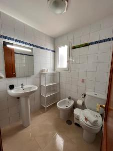 Vannituba majutusasutuses Castillo Dream en San Bartolome de Tirajana +27 fotot