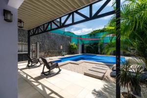 Πισίνα στο ή κοντά στο Private home with resort style swimming pool