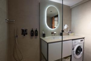 Gambar di galeri bagi Silis Suite di Sarandë