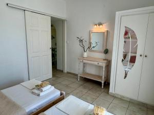 Postel nebo postele na pokoji v ubytování Sungate Villas