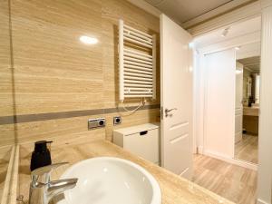 Koupelna v ubytování Escapada de lujo en Resort de Isla del Fraile + 57 fotografií