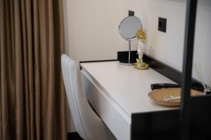Gambar di galeri bagi Silis Suite di Sarandë