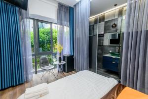 Kuchyň nebo kuchyňský kout v ubytování Goku Hotel