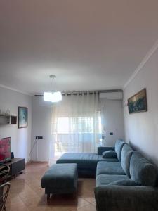 Χώρος καθιστικού στο 1bedroom holiday apartment with amazing view Golem,Durres