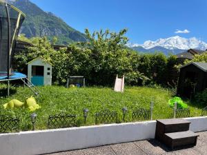 Fotografie z fotogalerie ubytování Le petit paradis au pied du Monte Blanco,jacuzzi privé, Rooftop,air de jeux v destinaci Sallanches