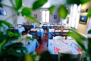 Restaurace v ubytování Auberge Des 3 Lacs + 18 fotografií