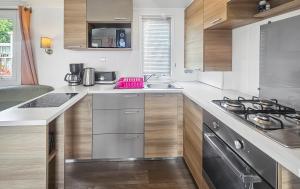 Dapur atau dapur kecil di Pause à Litteau