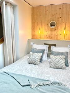 Ένα ή περισσότερα κρεβάτια σε δωμάτιο στο Maisonette Landaise +14 φωτογραφίες