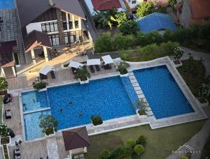 an overhead view of a large swimming pool at Langga Crib in Lapu Lapu City