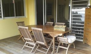 Galeriebild der Unterkunft Charming Tahiti villa, with pool and sea view in Punaauia + 8 Fotos