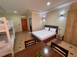 Postel nebo postele na pokoji v ubytování Vila Diora Hostel