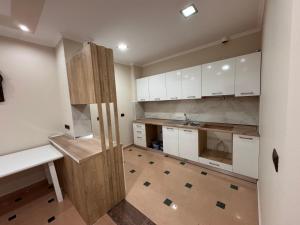 Kuchyň nebo kuchyňský kout v ubytování Vila Diora Hostel