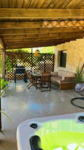 Patio alebo iná vonkajšia časť ubytovania Palma Beach House