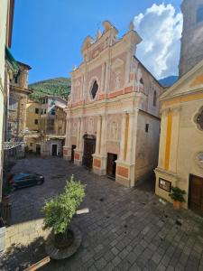 Gallery image of Casa Gianna, Bellissimo Monolocale nel centro storico de Badalucco, 10km dal mare in Badalucco