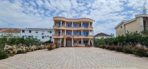 Gallery image of Rexha Apartments in Ulcinj +32 photos