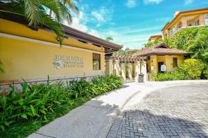 Το κτήριο όπου στεγάζεται  το διαμέρισμα