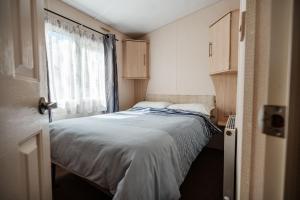 Postel nebo postele na pokoji v ubytování Decker’s