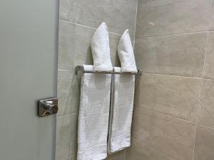 A bathroom at Blue Scarab Pyramids View