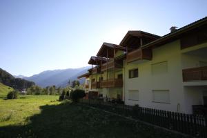 Nespecifikovaný výhled na hory nebo výhled na hory při pohledu z apartmánu