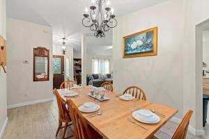 Φωτογραφία από το άλμπουμ του 3br 2bath near Town Center σε Τζάκσονβιλ