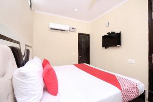 TV a/nebo společenská místnost v ubytování Hotel O Sky
