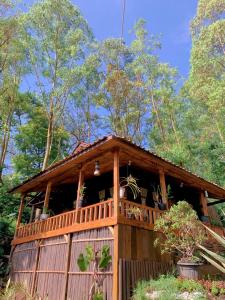 Taman di luar Kampung Bareto Cottage And Resto