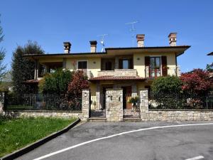 Budova, v ktorej sa vila nachádza