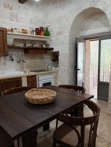 A kitchen or kitchenette at Trullo Gio